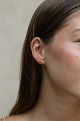 Susu Stud Earrings