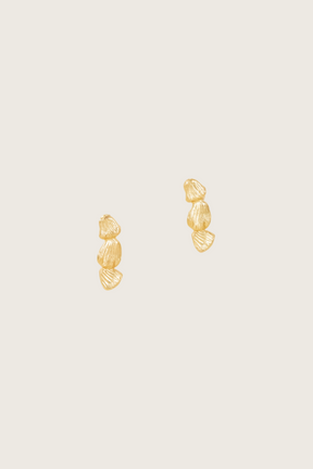 Susu Stud Earrings